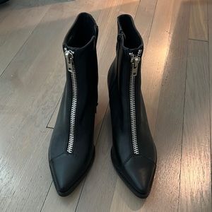 Zip up black pointed toe ankle boots